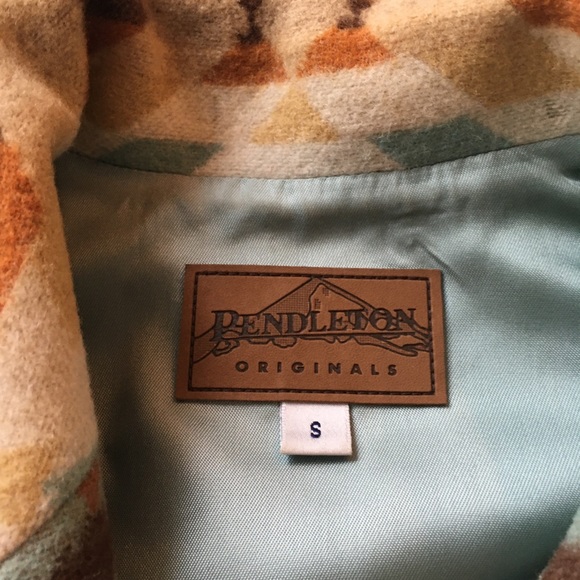 SOLD Vintage Pendleton Vest - Picture 3 of 8